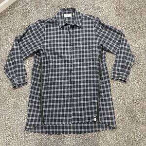OneTeaSpoon Women's XXS Black &Gray Long Flannel W/side Zippers. Button Down.